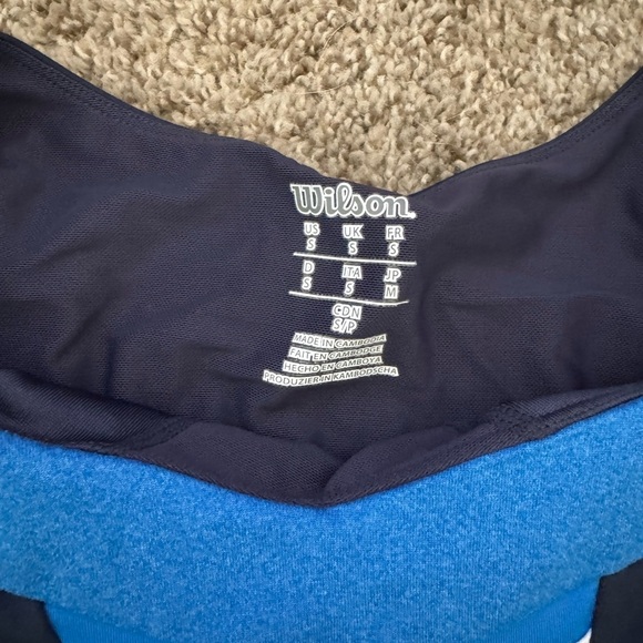 Wilson Women's Tenniscore Blue Activewear Tank Top Size Small Built In Bra - Picture 2 of 4